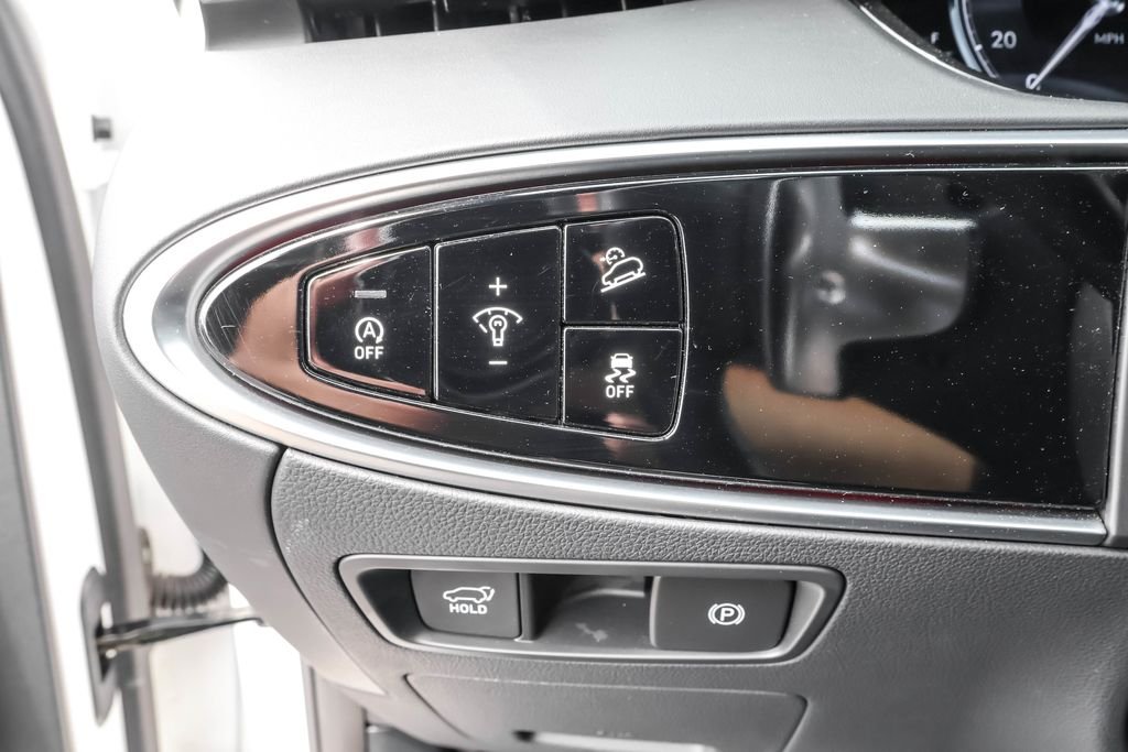 Used 2023 White Genesis 3.5T Sport image 26