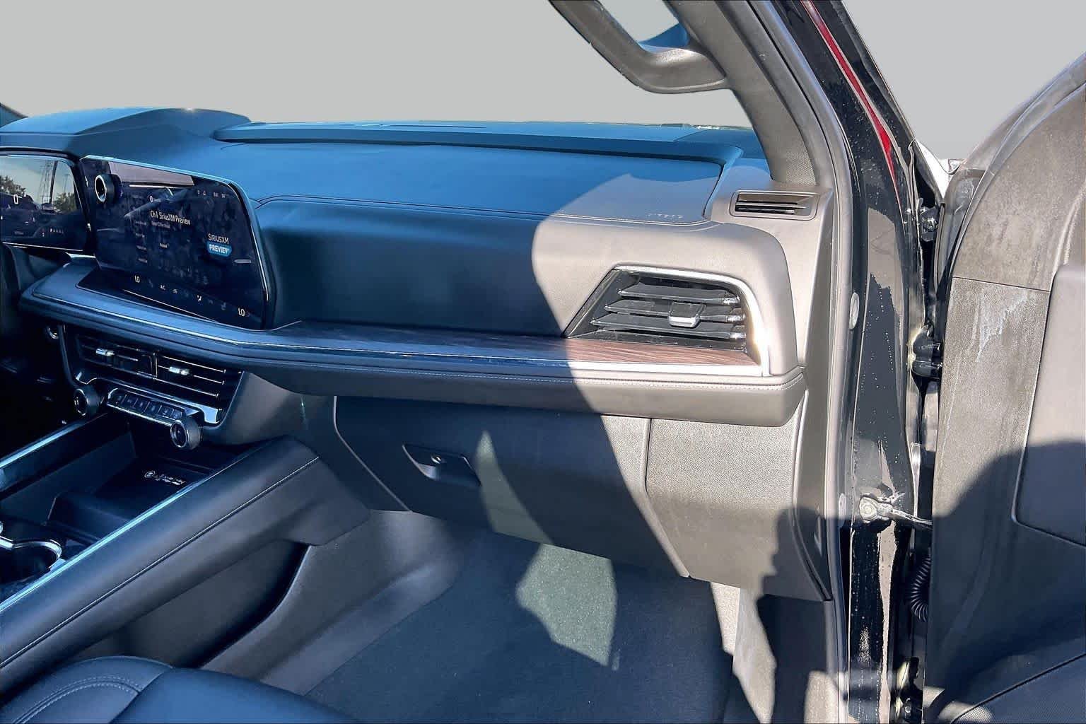 Used 2025 Black Chevrolet Z71 image 18