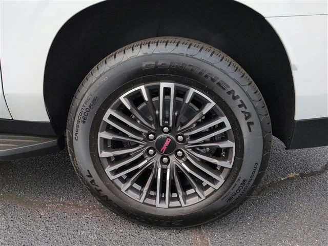 New 2026 Summit White GMC Elevation image 57