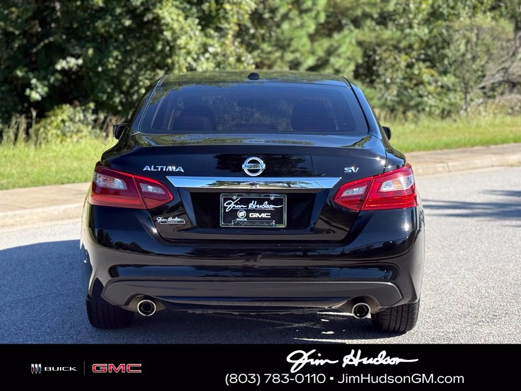 Used 2018 Black Nissan 2.5 SV image 12
