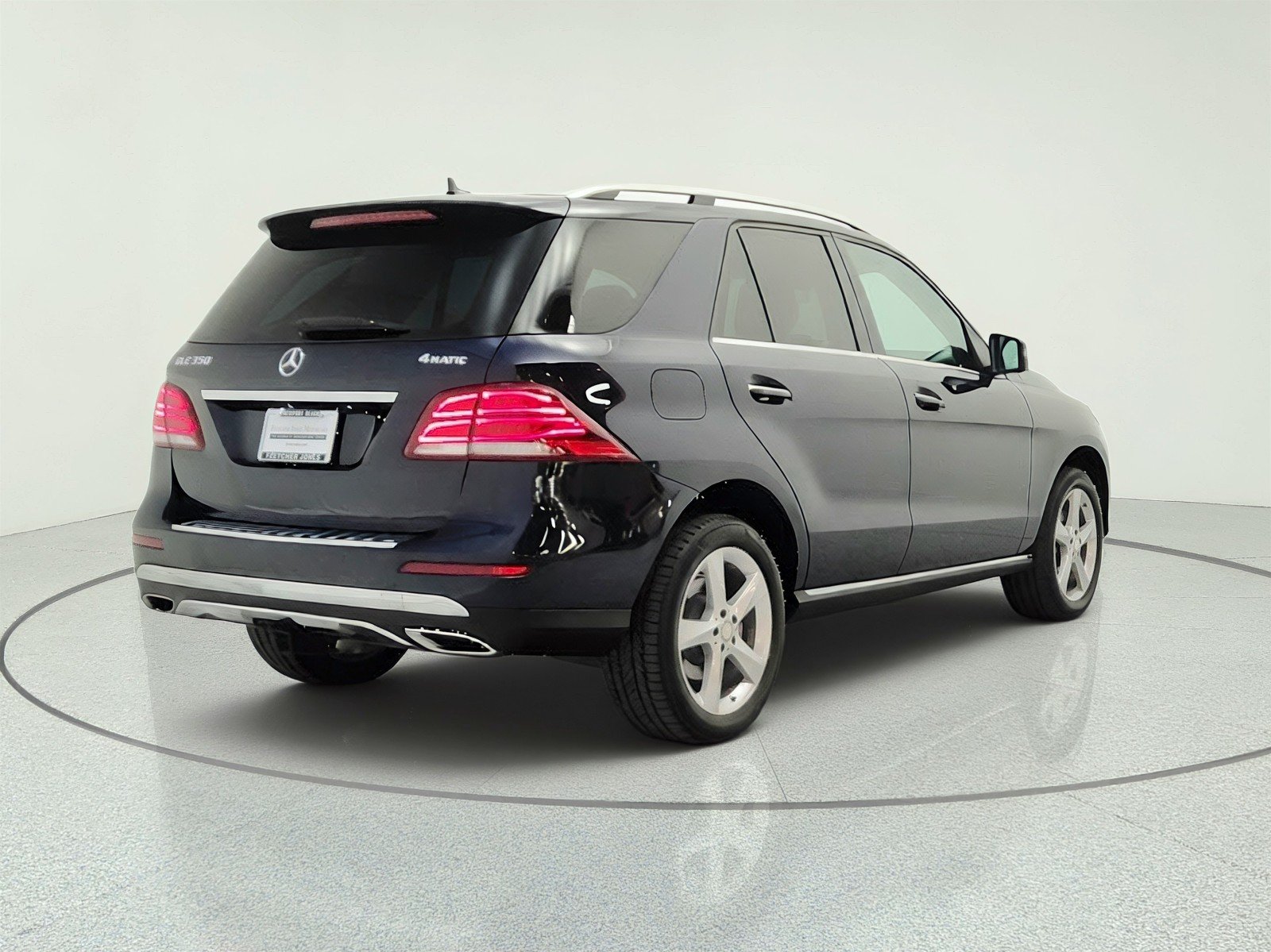 Used 2016 Lunar Blue Metallic Mercedes-Benz 4MATIC® 4dr GLE 350 image 5