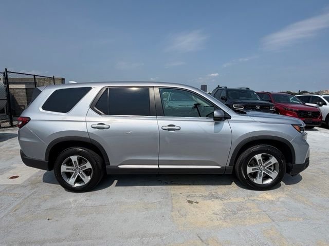 Used 2023 Gray Honda EX-L image 8