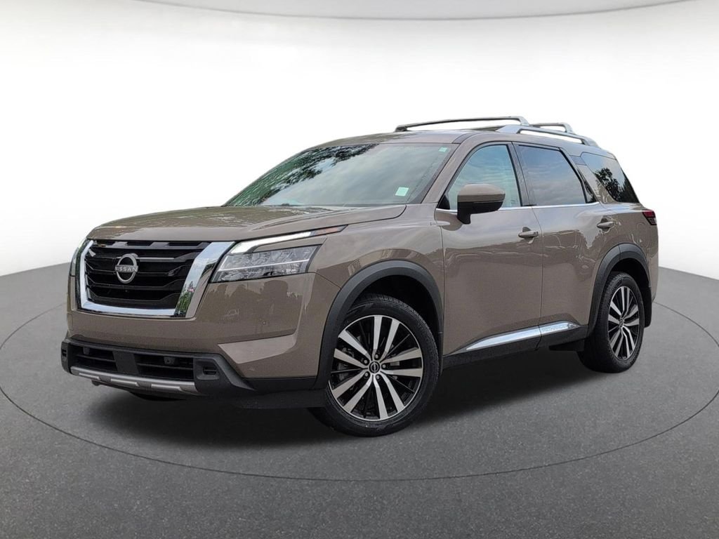 2024 Nissan Pathfinder Platinum 2WD's photo