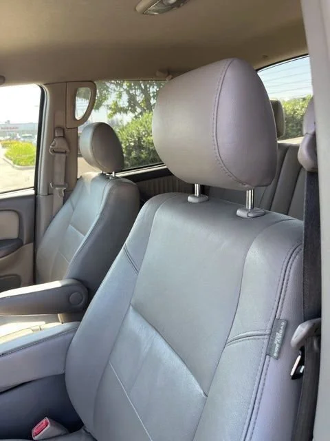 Used 2006 Phantom Gray Toyota Ltd image 9