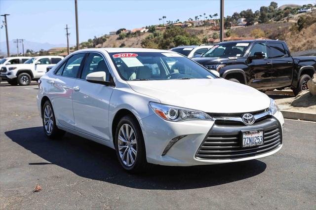 Certified Used 2017 BLIZZARD PEARL Toyota  image 3