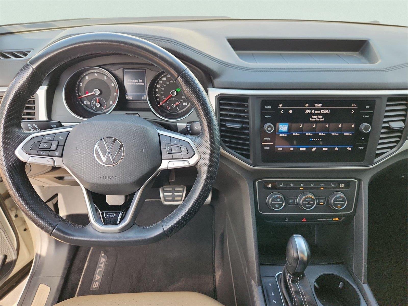 2021 Volkswagen Atlas Cross Sport 3.6L V6 SE w/Technology R-Line White at AutoNation USA Katy