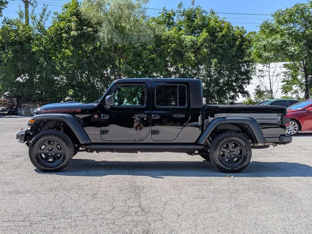Used 2023 Black Jeep Mojave image 8
