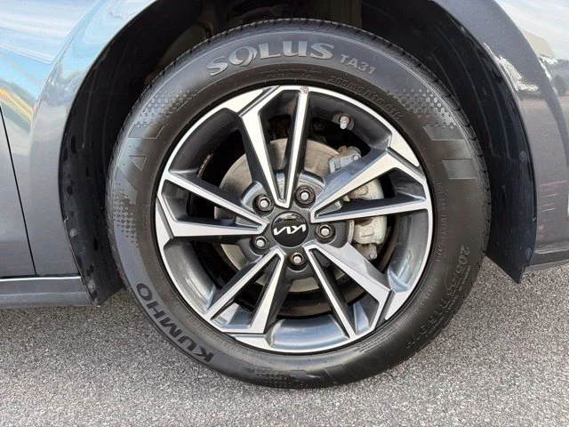 Used 2024 Gray Kia LXS image 7