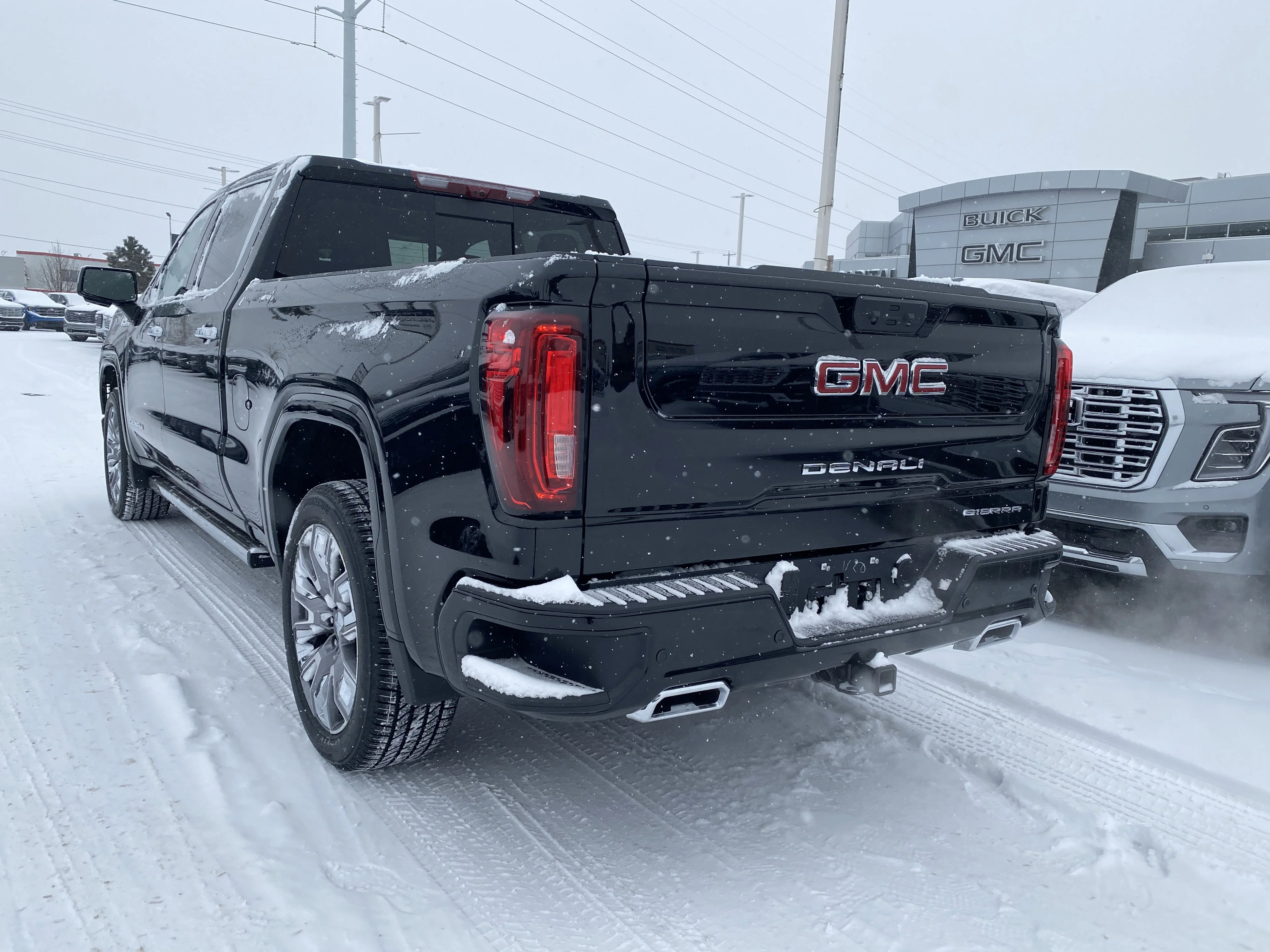 New 2026 ONYX BLACK GMC Denali image 4