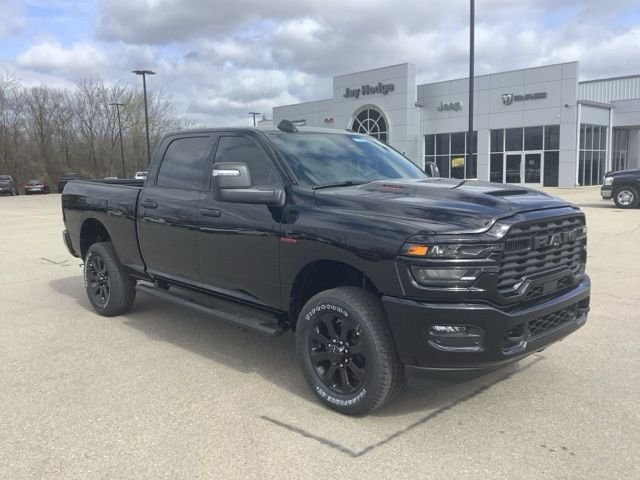 New 2026 Diamond Black Crystal Pearl-Coat Exterior Paint RAM Tradesman image 1