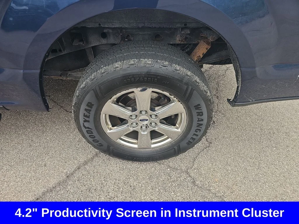Used 2018 Blue Ford XLT image 19