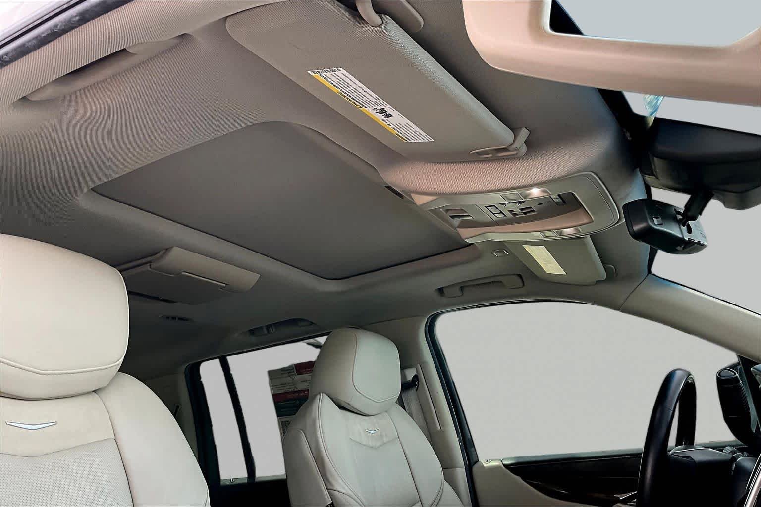 Used 2019 Crystal White Tricoat Cadillac Premium Luxury image 14
