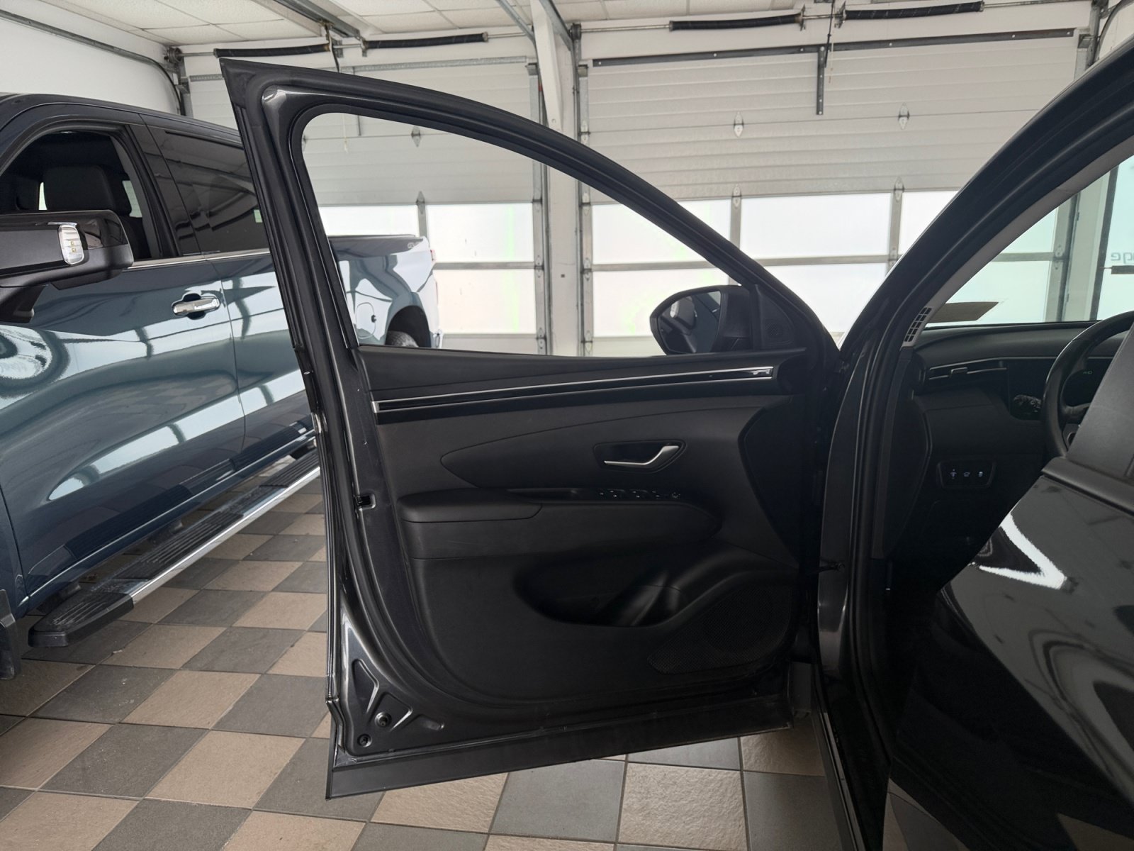 Used 2023 Portofino Gray Hyundai SEL image 29