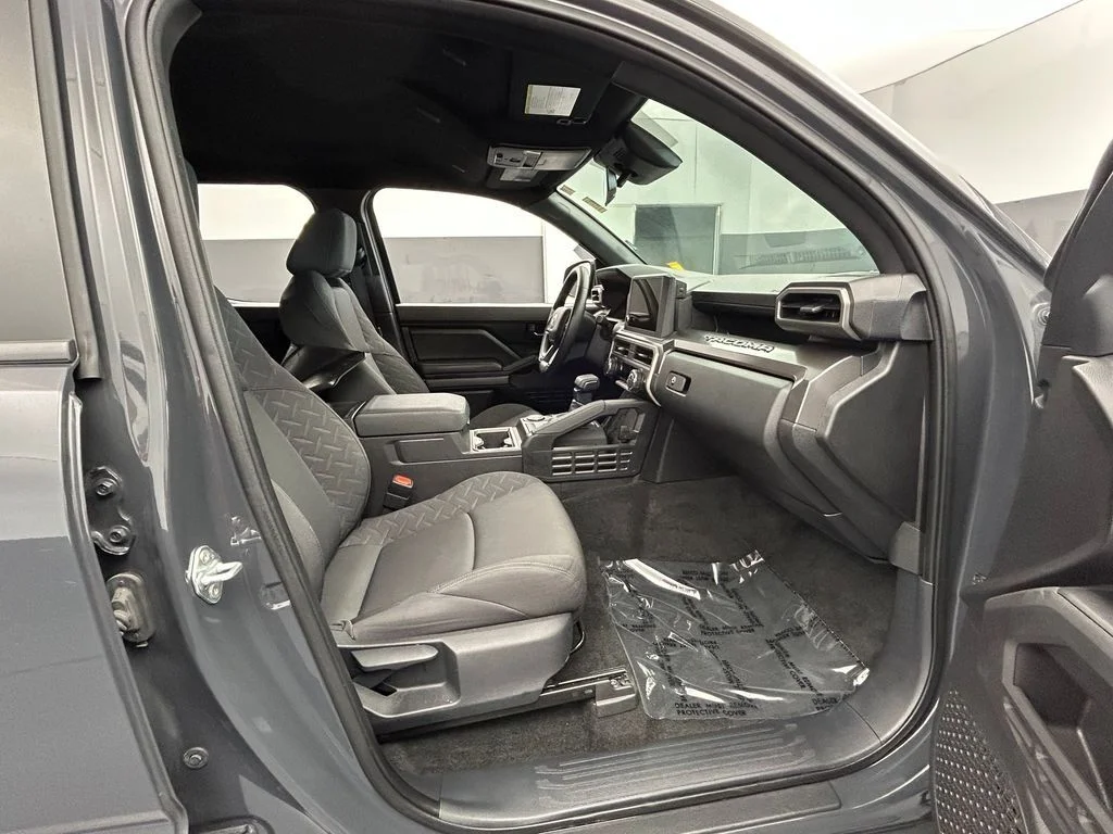 Used 2024 Underground Toyota SR5 image 14