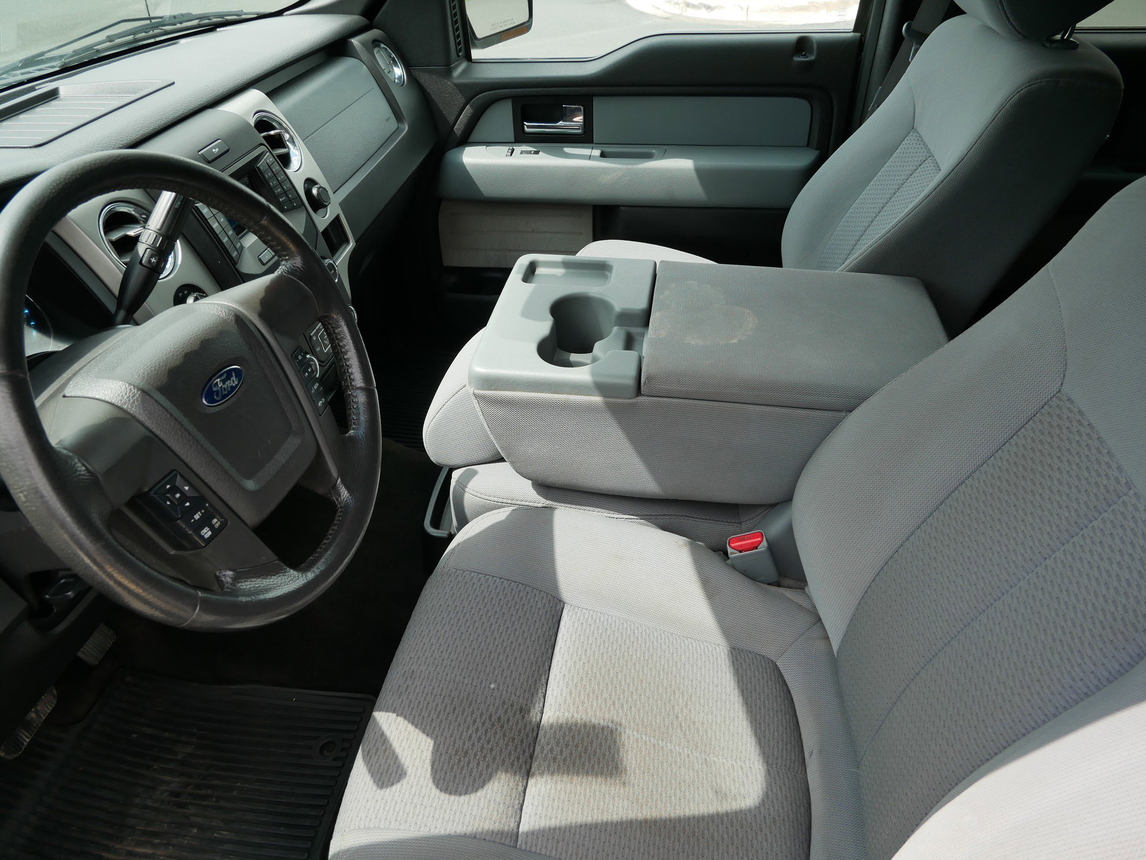 Used 2014  Ford XLT image 11