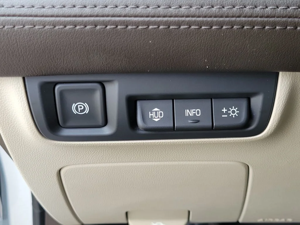 Used 2019 Silver Buick Premium I Group image 19
