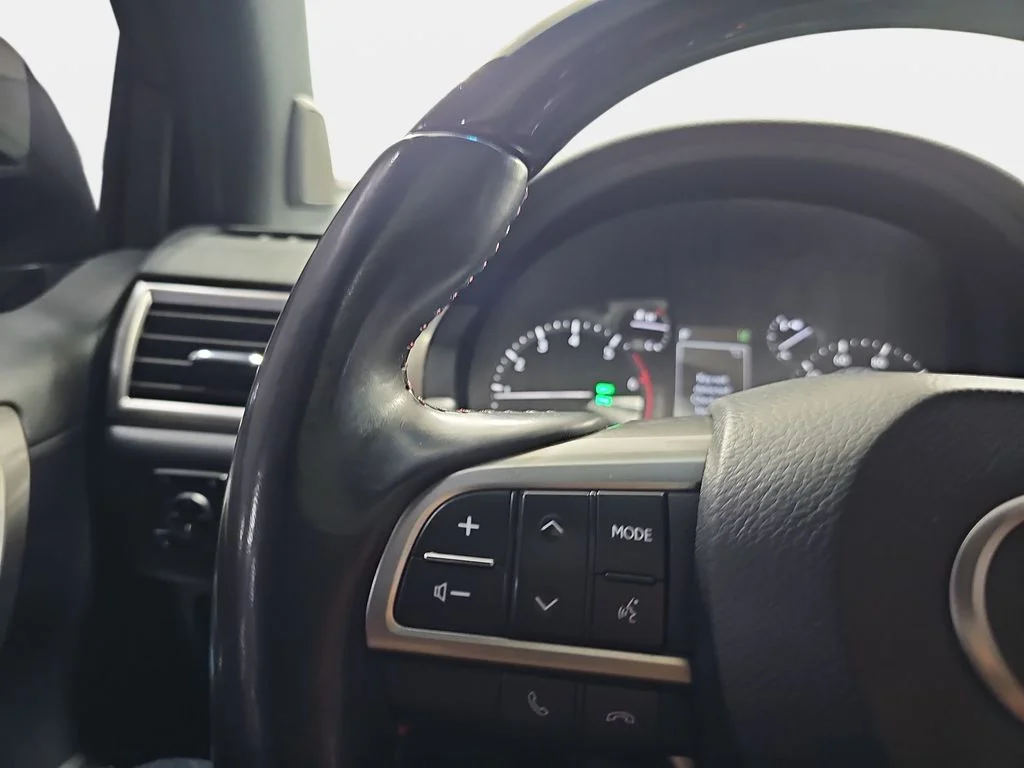 Certified Used 2023 Silver Lexus 460 image 19