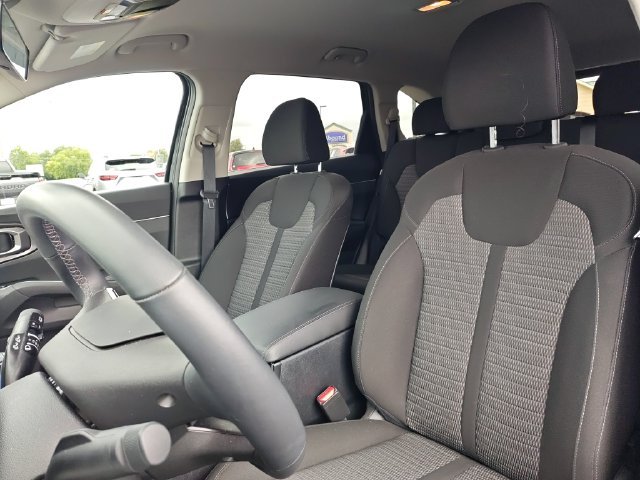 Used 2026 Black Kia LX image 13