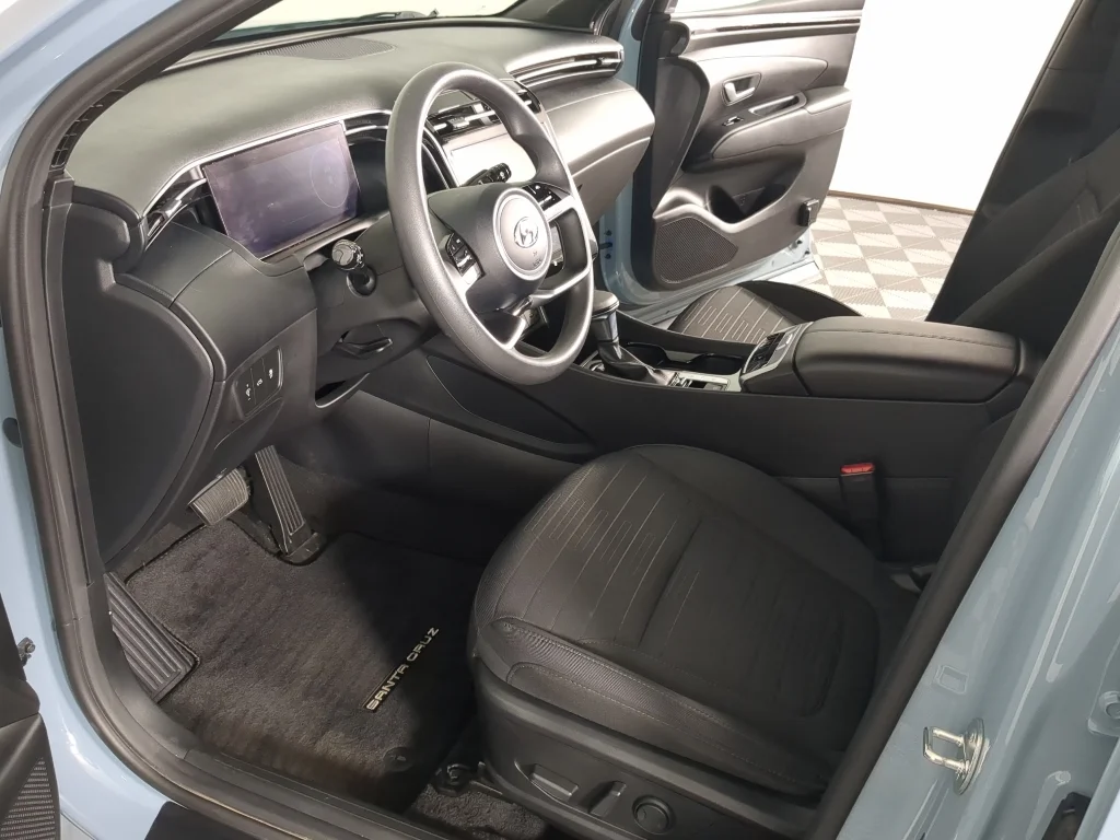 Used 2024 Blue Stone Hyundai SEL image 12