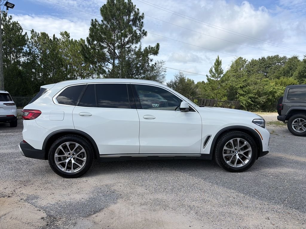 Used 2020 White BMW sDrive40i image 7