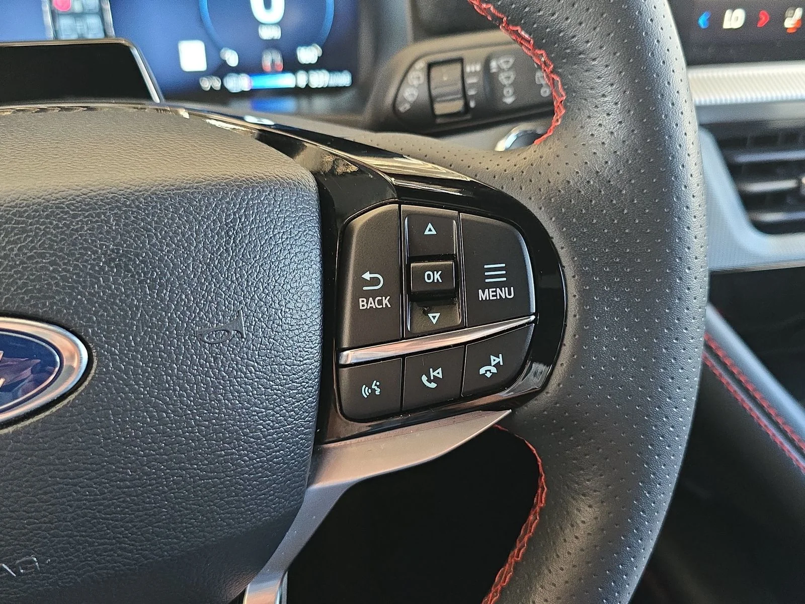 Used 2025 Black Metallic Ford ST-Line image 21