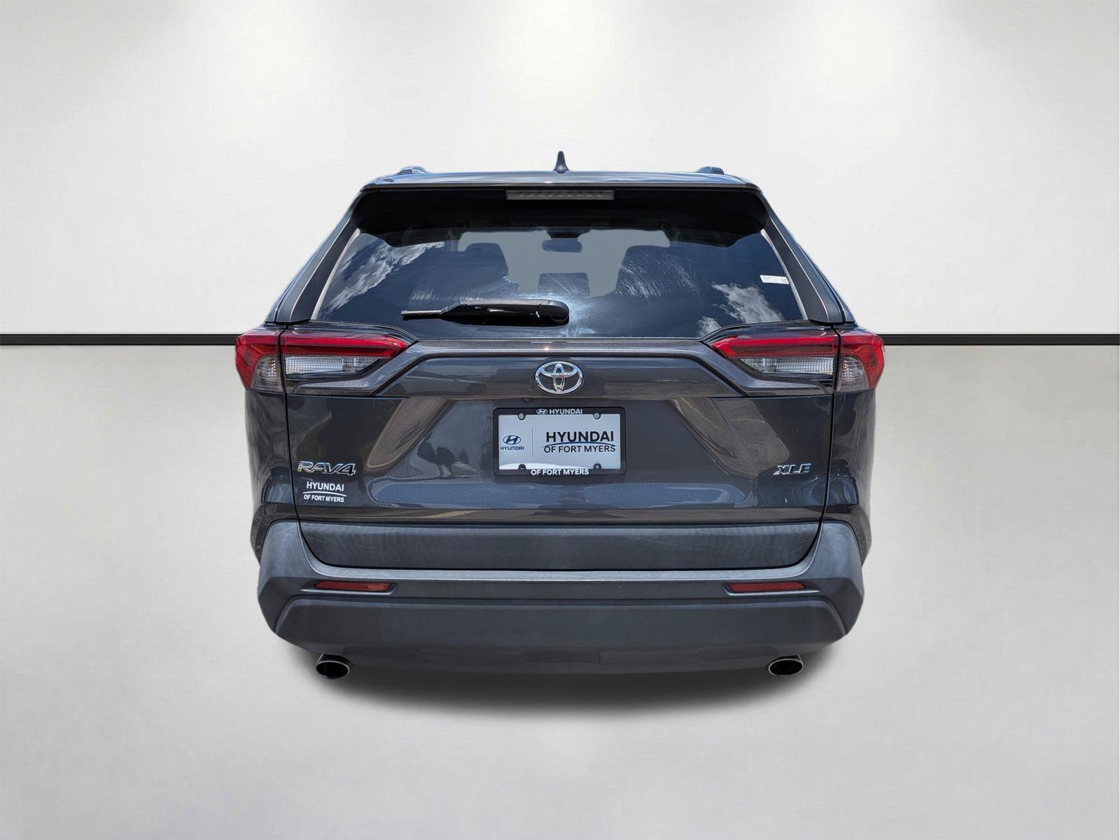 2019 Toyota RAV4 XLE - Photo 5