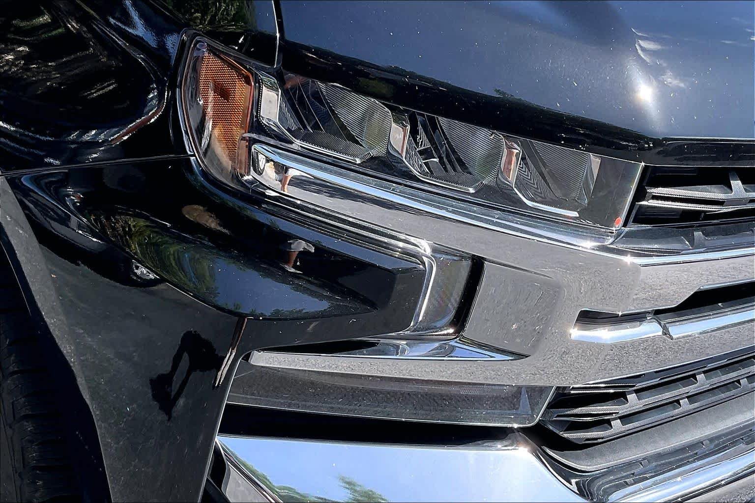 Used 2021 Black Chevrolet LT image 27