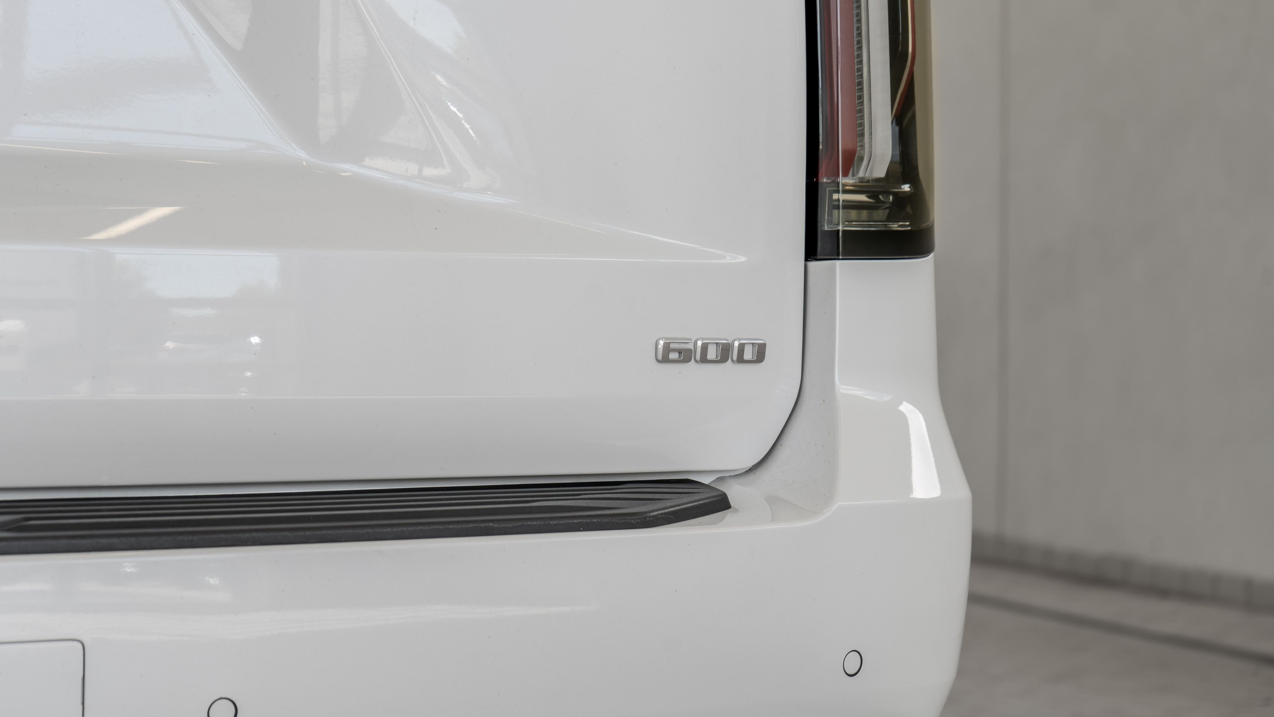 Used 2023 Crystal White Tricoat Cadillac Premium Luxury image 24