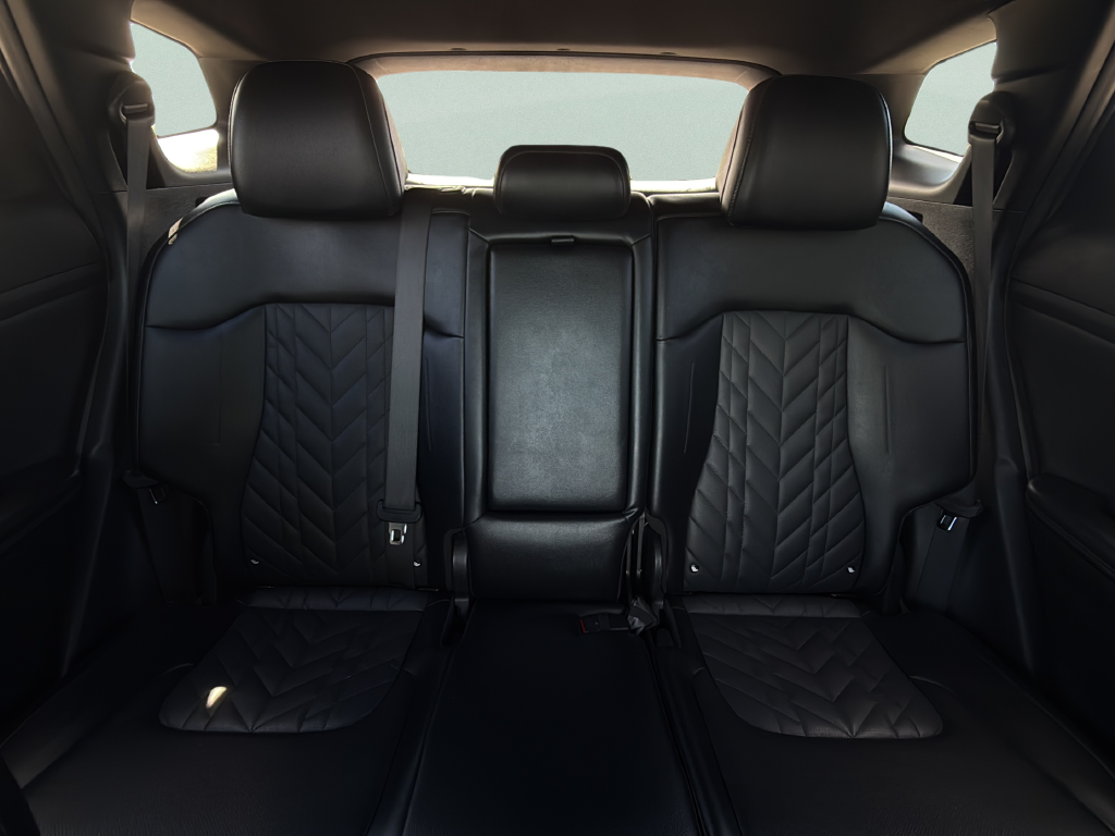 Used 2023 Sapphire Blue Kia X-Line image 31
