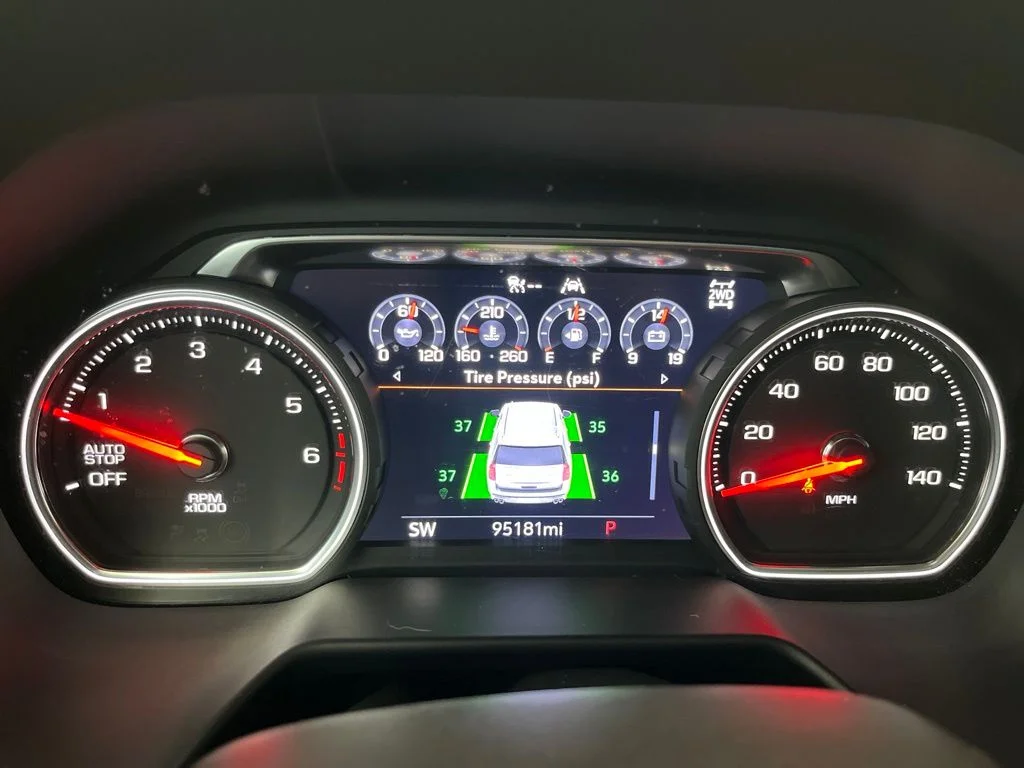 Used 2021 Summit White Chevrolet Premier image 9