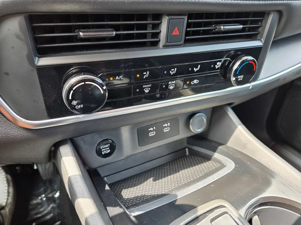 Used 2025 Super Black Nissan S image 9