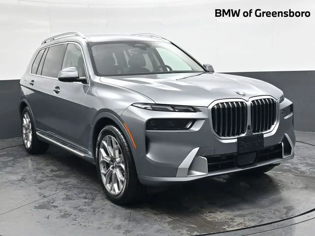 Used 2024 Gray BMW xDrive40i image 1