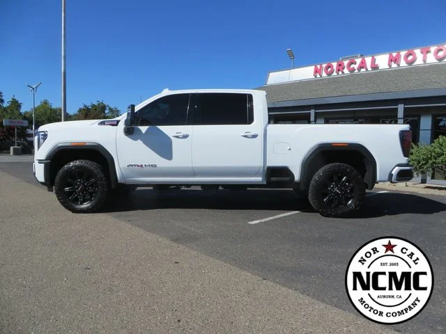 Used 2025 White GMC AT4 image 2