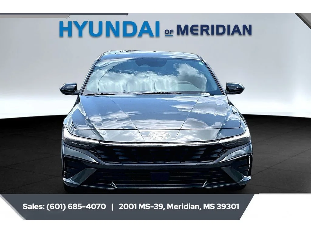 Used 2026 Amazon Gray Hyundai SEL Sport Premium image 3
