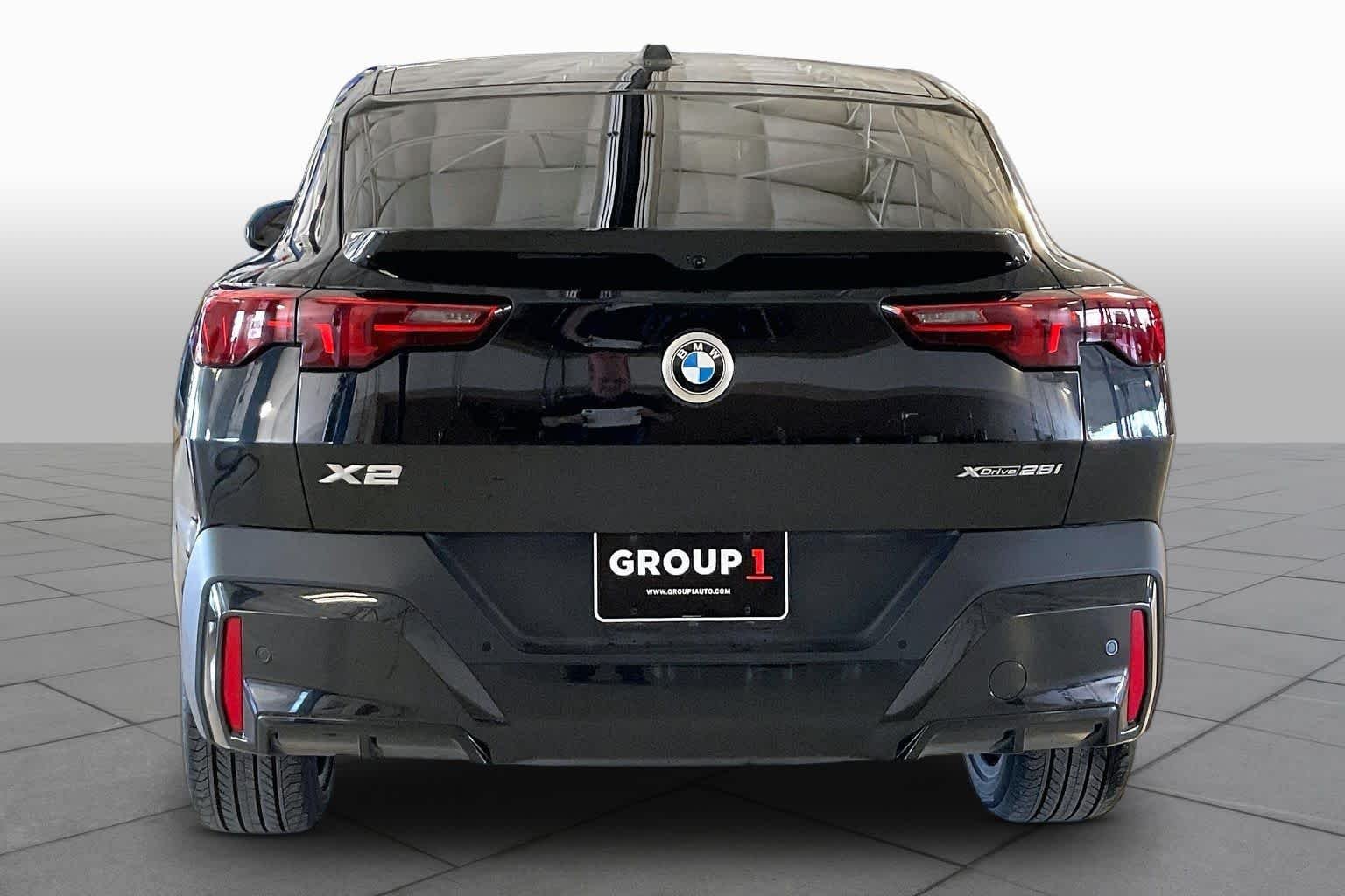 Used 2026 Black Sapphire Metallic BMW xDrive28i image 4