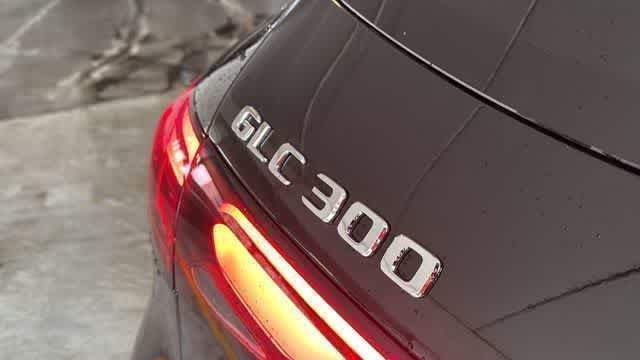 Used 2025 Black Mercedes-Benz GLC 300 image 9