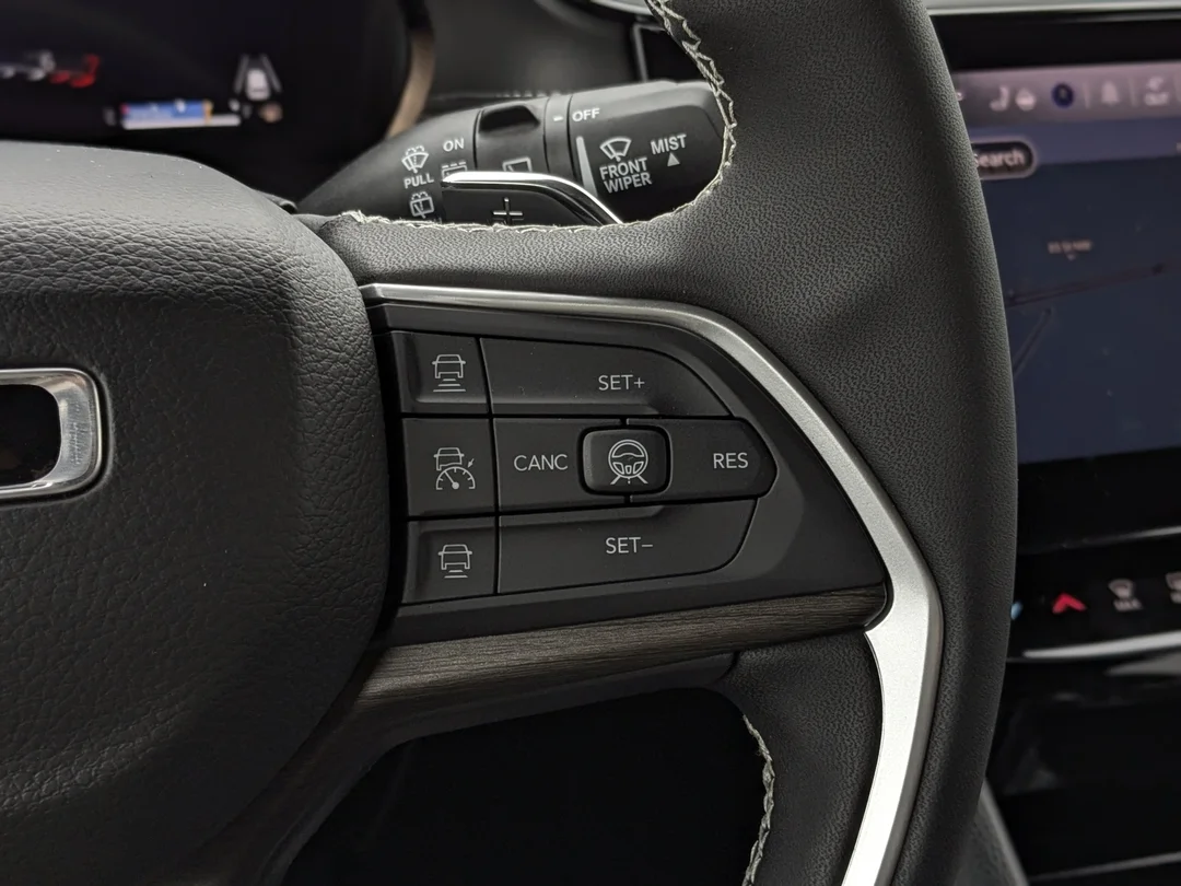 New 2026 Black Jeep Limited - - 4x4 - 20 Gloss Black Wheels - Luxury Tech II - Remote Start & More! image 20