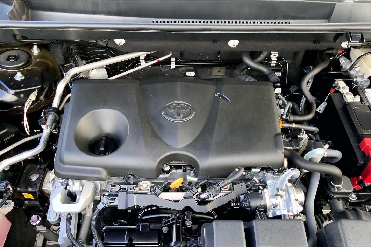 2024 Toyota RAV4 Adventure - Photo 32