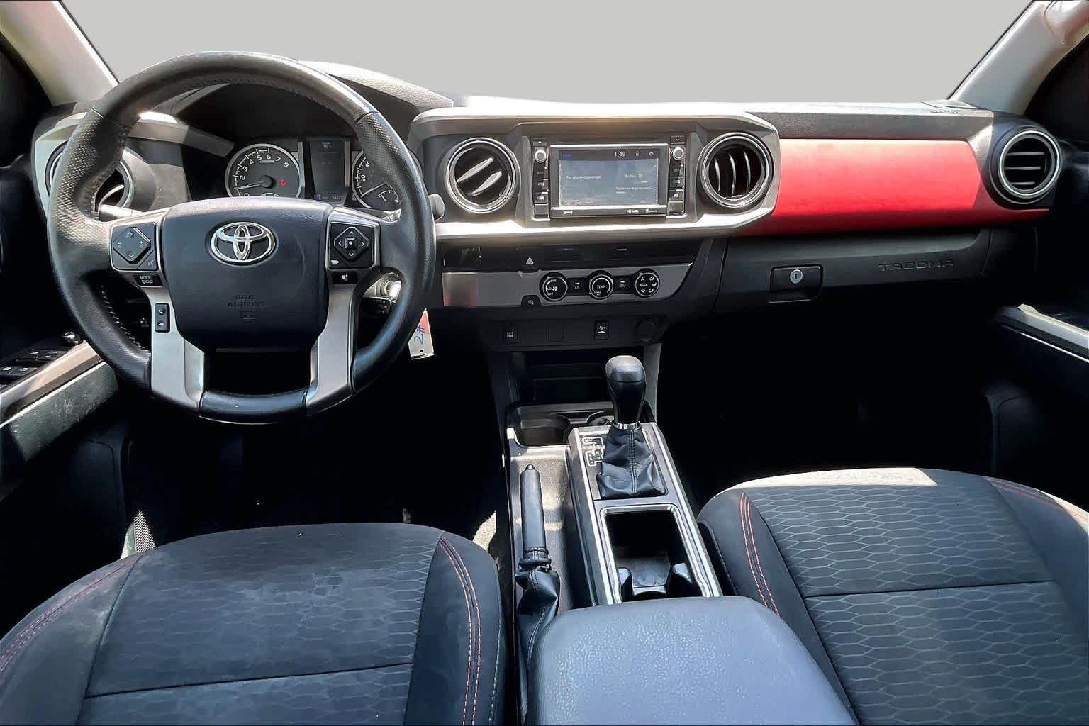 Used 2016 Barcelona Red Metallic Toyota SR5 image 16