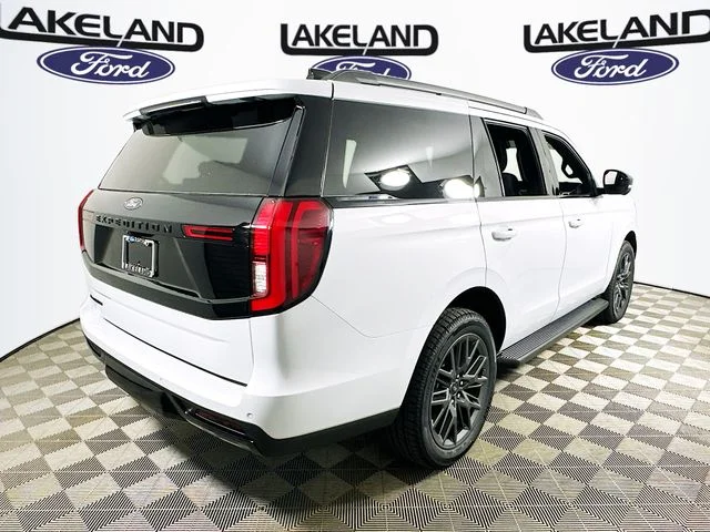 New 2026 Ford Expedition Platinum