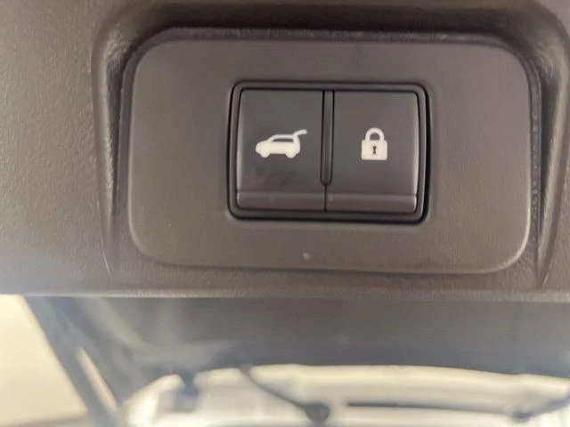 2025 Nissan Rogue SV - Photo 9