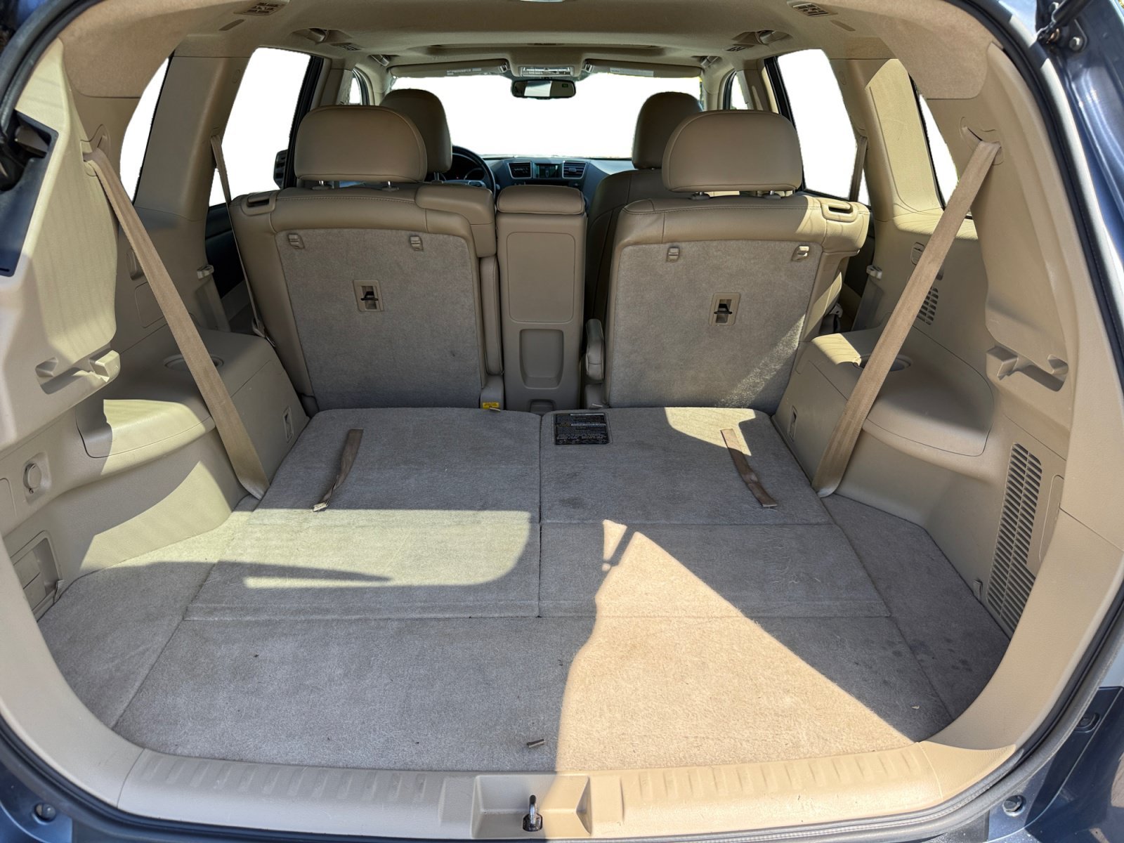 Used 2012 Shoreline Mist Toyota Limited image 17