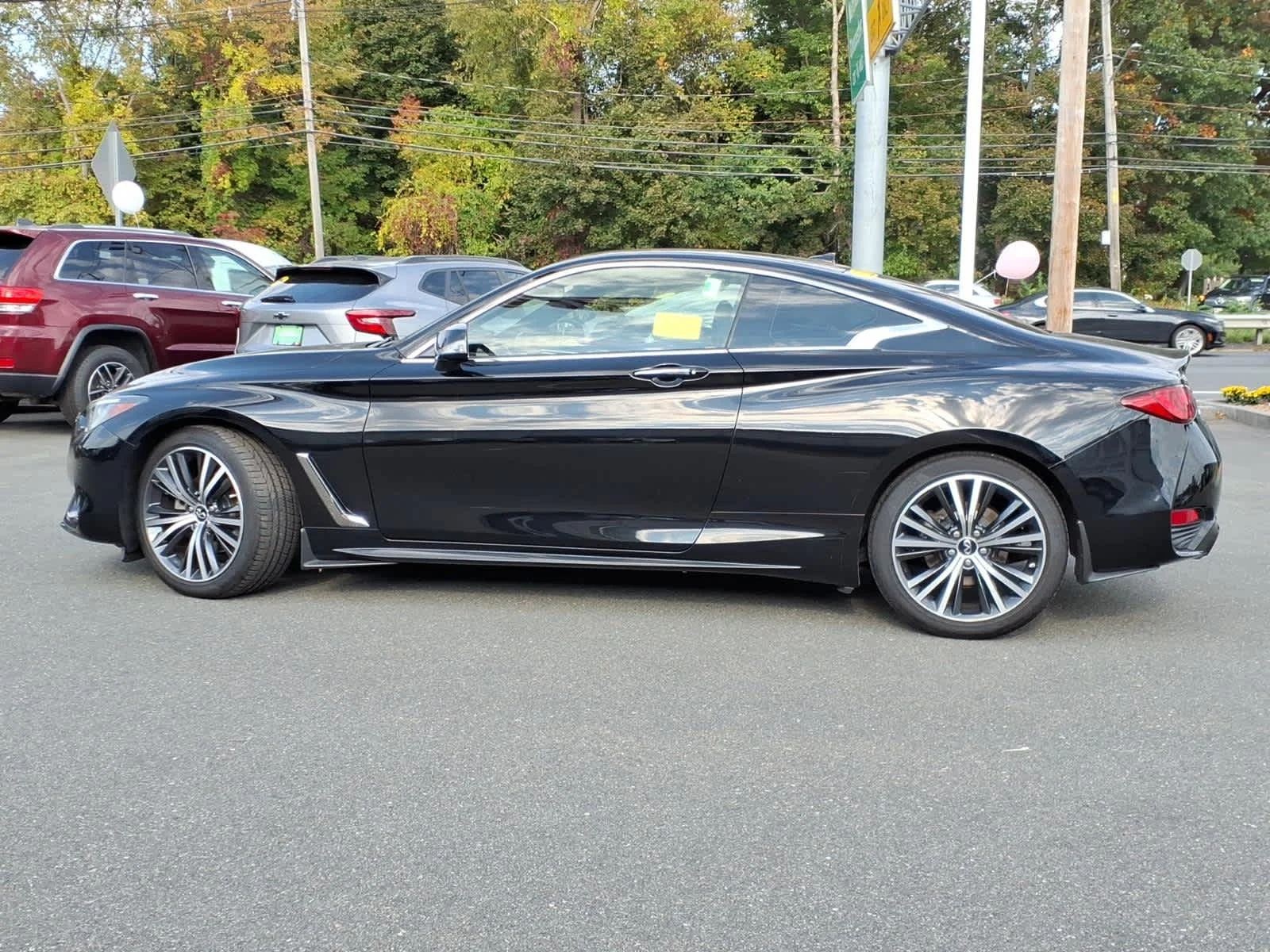 Used 2022 Black Obsidian INFINITI LUXE image 12