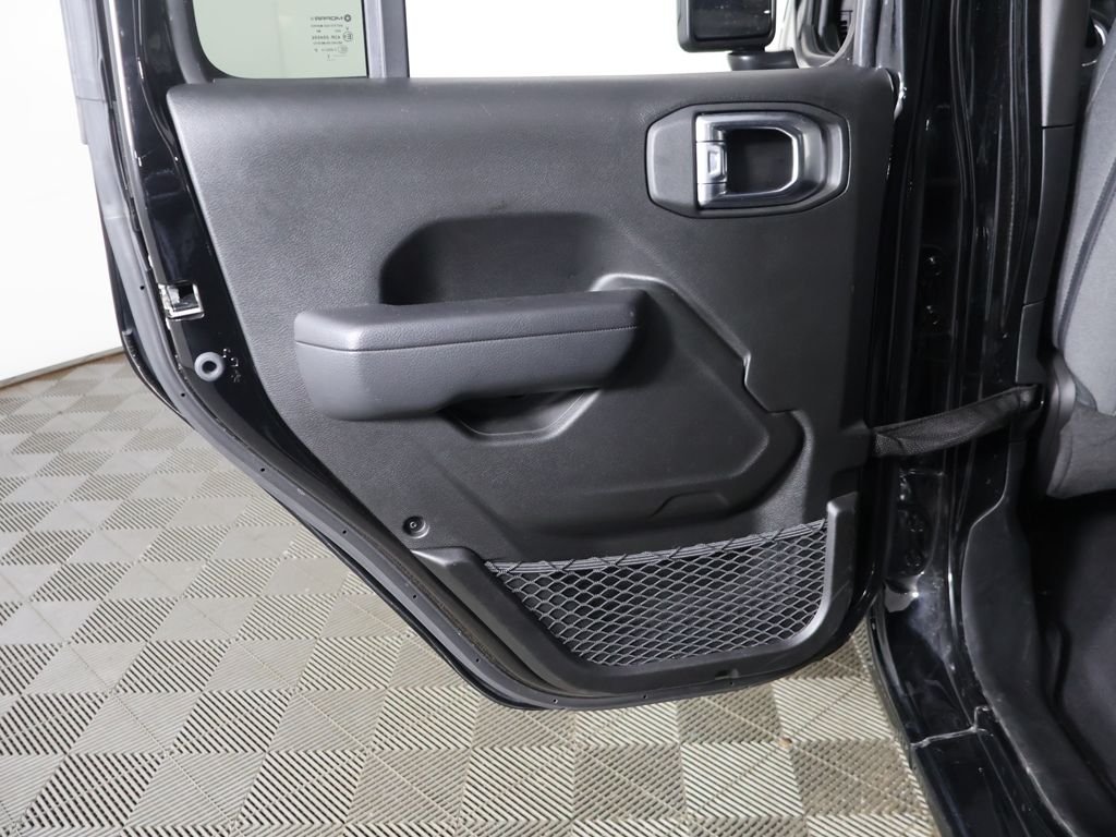 Used 2025 Black Jeep Sport S image 22