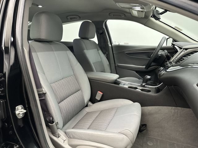 Used 2017 BLACK Chevrolet LS image 25