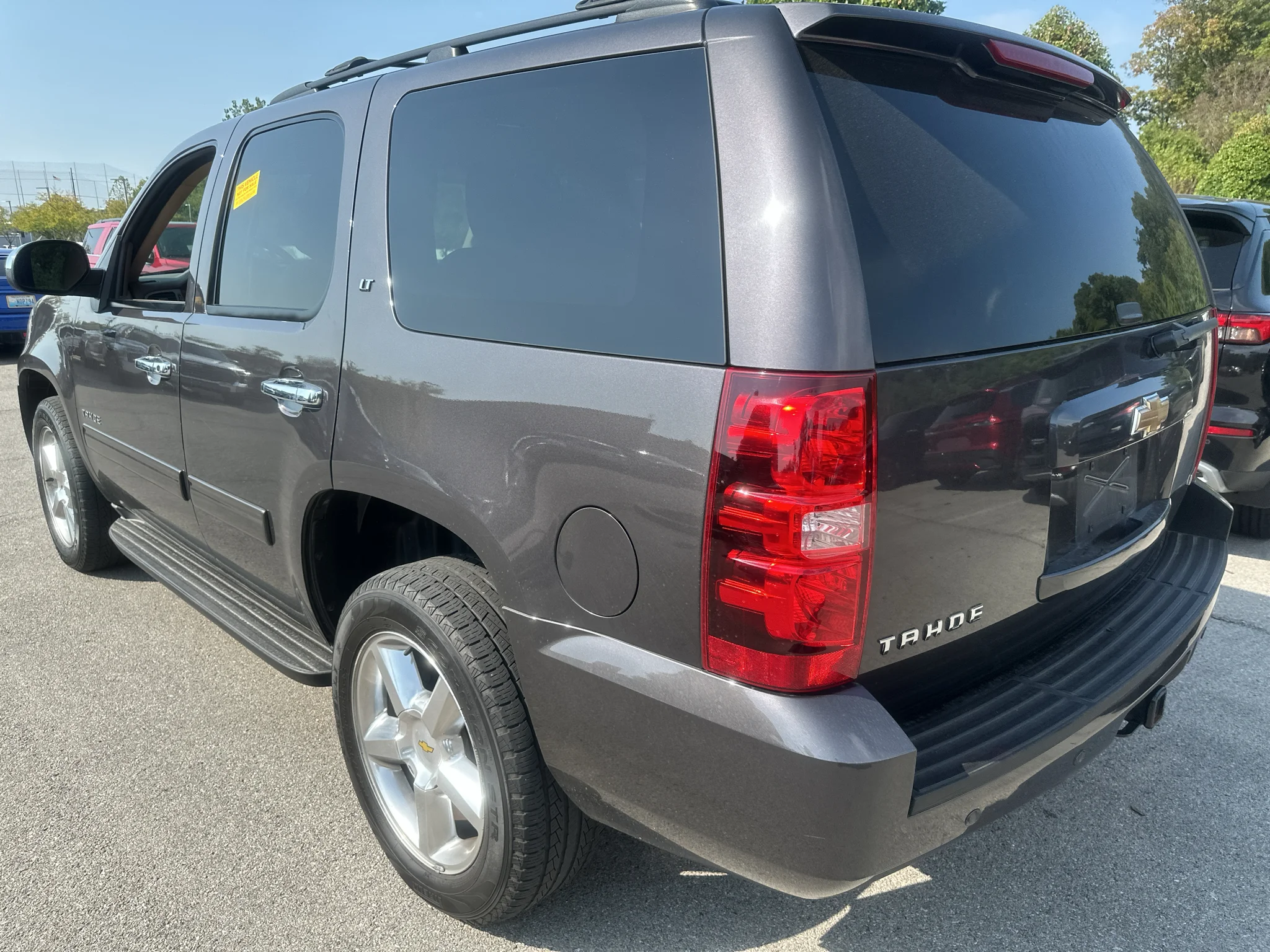 Used 2011 Taupe Gray Metallic Chevrolet LT image 4