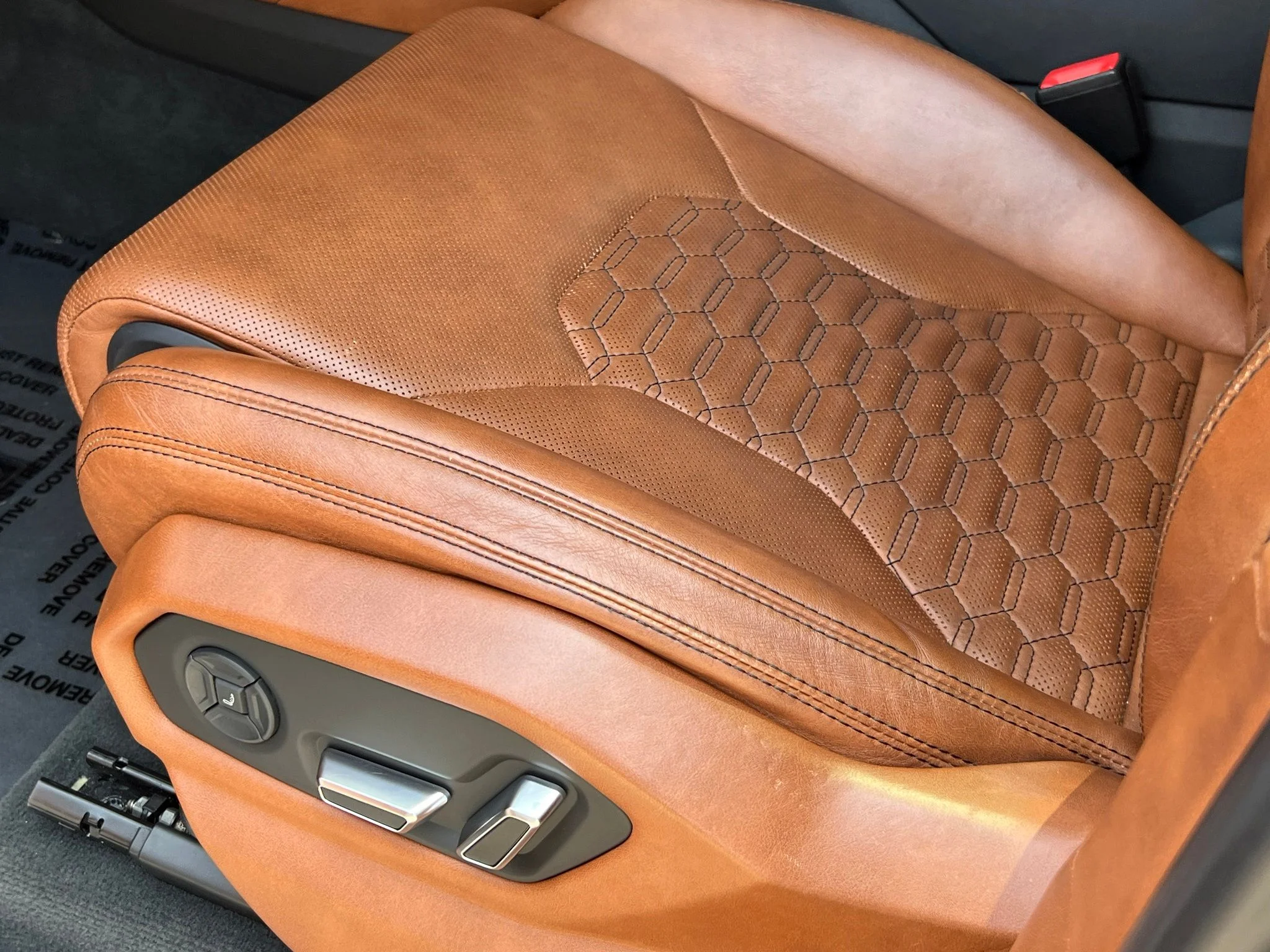Used 2019 Blue Lamborghini Base image 36