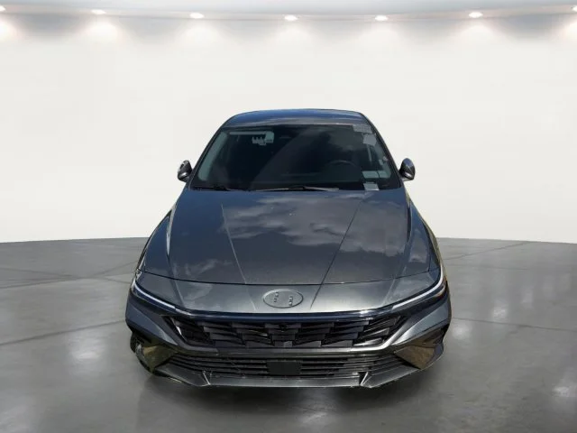 Used 2024 Gray Hyundai SE image 6