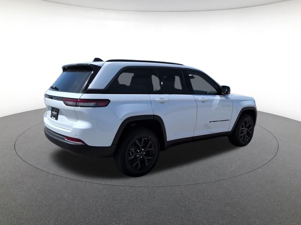 New 2026 White Jeep Altitude image 6