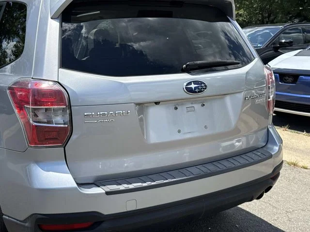 Used 2016 Silver Subaru 2.5i Touring image 11